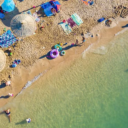 Daire Marika-near Queen - By Ta Leut Agency Privlaka (Zadar)