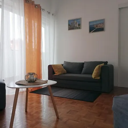 Apartment Marika-near Queen - By Ta Leut Agency *